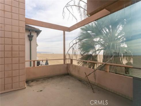 1232 W Oceanfront  , Newport Beach, CA