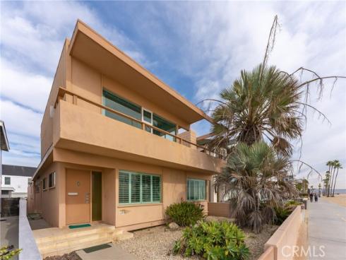 1232 W Oceanfront  , Newport Beach, CA