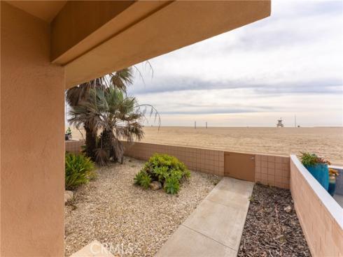 1232 W Oceanfront  , Newport Beach, CA