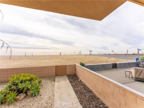 1232 W Oceanfront  , Newport Beach, CA