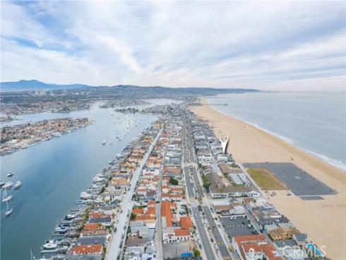 1232 W Oceanfront  , Newport Beach, CA
