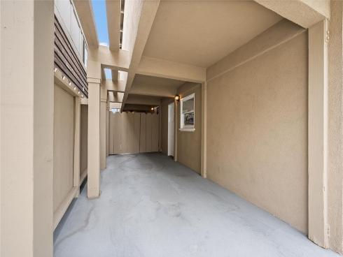 205 40th Street, Newport Beach, CA