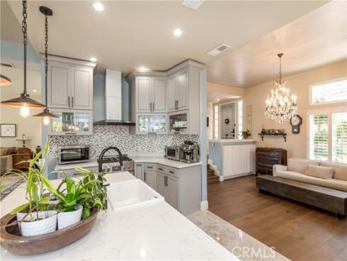 16 Lucerne 28 , Newport Beach, CA