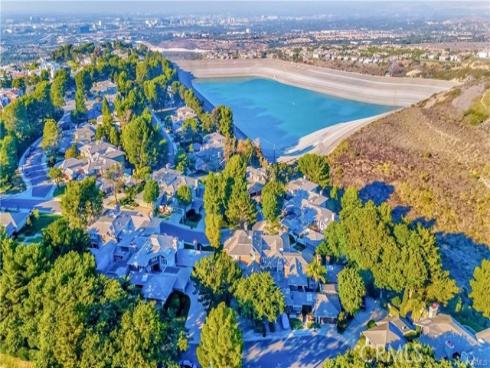 16 Lucerne 28 , Newport Beach, CA