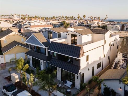 315 E Bay Avenue, Newport Beach, CA