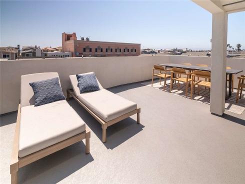 315 E Bay Avenue, Newport Beach, CA