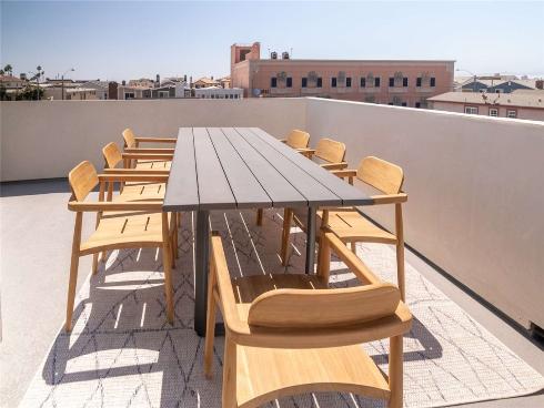 315 E Bay Avenue, Newport Beach, CA