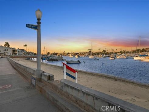 316 Diamond Avenue, Newport Beach, CA