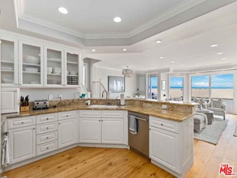 506 W Oceanfront  , Newport Beach, CA