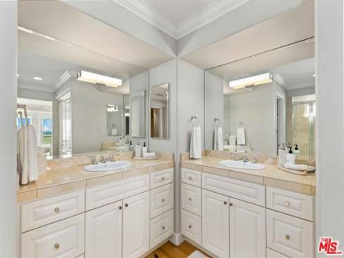 506 W Oceanfront  , Newport Beach, CA