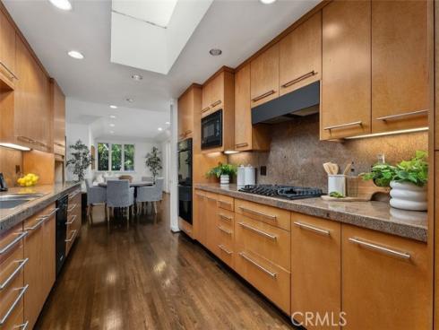 6  Rue Marseille  , Newport Beach, CA