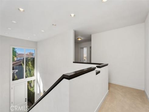 6  Rue Marseille  , Newport Beach, CA