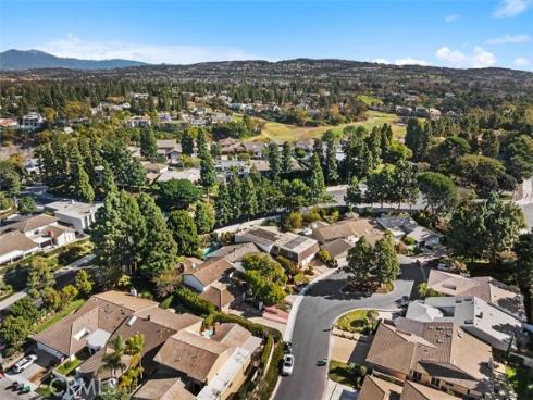 6  Rue Marseille  , Newport Beach, CA