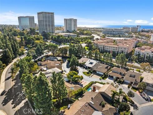 6  Rue Marseille  , Newport Beach, CA