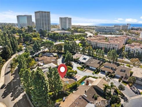 6  Rue Marseille  , Newport Beach, CA