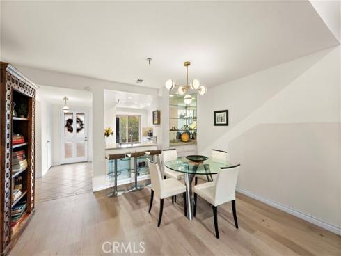 2 Canyon Island , Newport Beach, CA