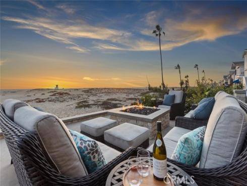310 E Oceanfront , Newport Beach, CA