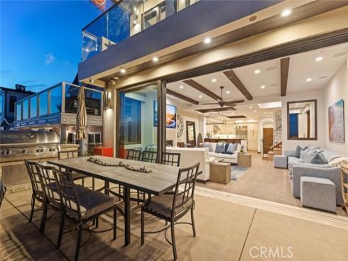310 E Oceanfront , Newport Beach, CA