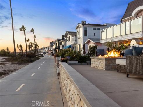 310 E Oceanfront , Newport Beach, CA