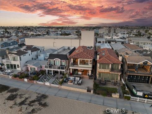 310 E Oceanfront , Newport Beach, CA