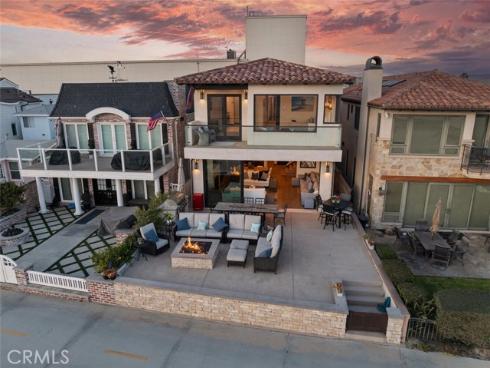 310 E Oceanfront , Newport Beach, CA