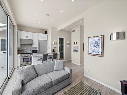 1504 W Oceanfront  5 , Newport Beach, CA