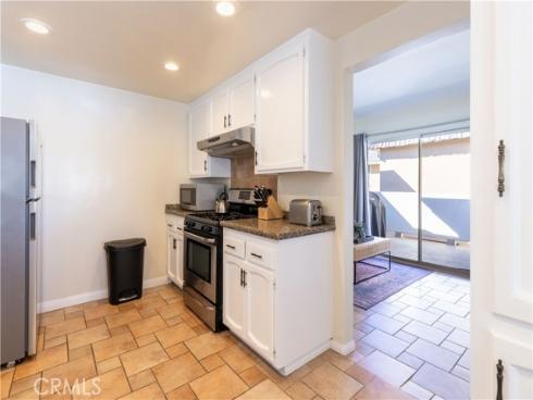 925 West Bay Avenue , Newport Beach, CA