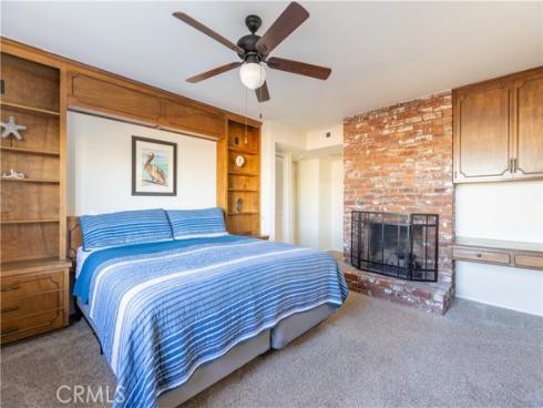 925 West Bay Avenue , Newport Beach, CA