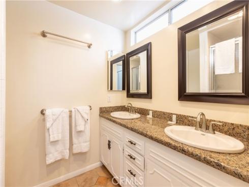 925 West Bay Avenue , Newport Beach, CA