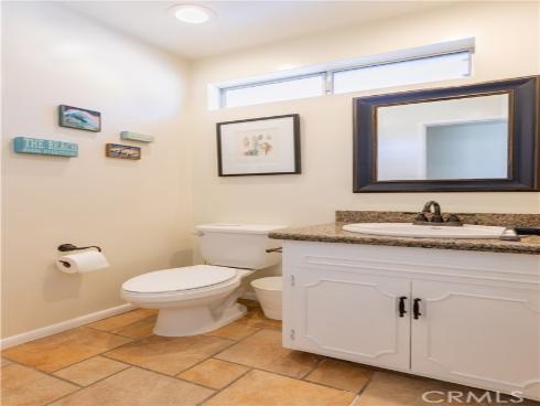 925 West Bay Avenue , Newport Beach, CA