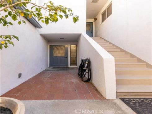 925 West Bay Avenue , Newport Beach, CA