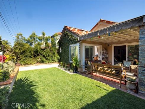 85 Pelican Court, Newport Beach, CA