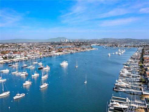 1436 W Bay Avenue, Newport Beach, CA