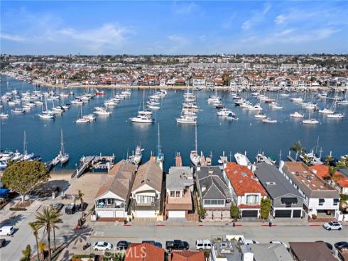 1436 W Bay Avenue, Newport Beach, CA