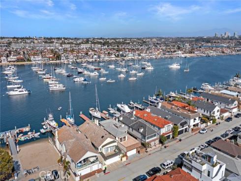 1436 W Bay Avenue, Newport Beach, CA