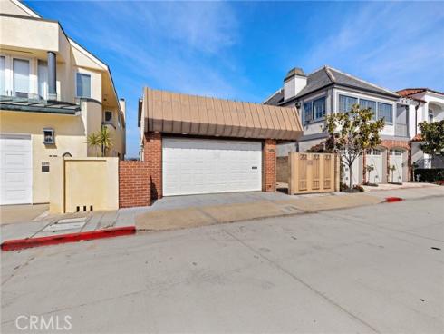 1436 W Bay Avenue, Newport Beach, CA