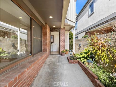 1436 W Bay Avenue, Newport Beach, CA