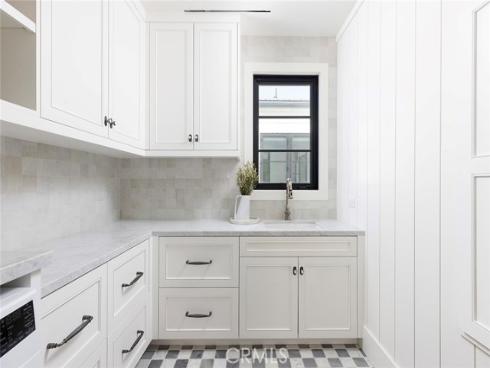 624  Harbor Island   Drive, Newport Beach, CA