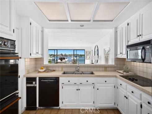 1214 E Balboa   Boulevard, Newport Beach, CA