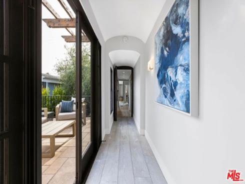 305  Grand Canal  1 , Newport Beach, CA