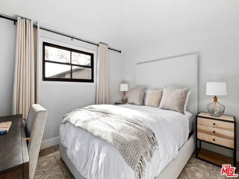 305  Grand Canal  1 , Newport Beach, CA