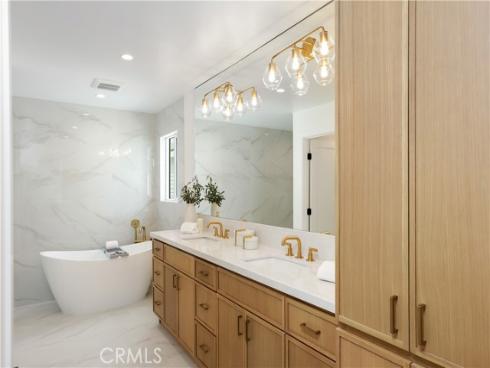 237 Canal Street, Newport Beach, CA