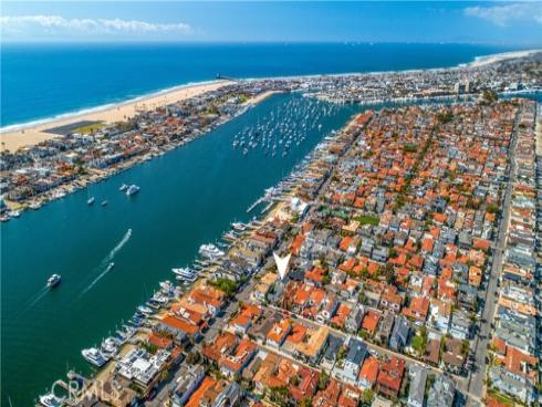 105 Via Waziers , Newport Beach, CA