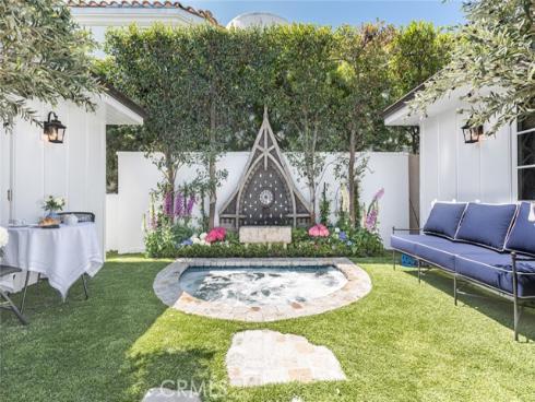 105 Via Waziers , Newport Beach, CA