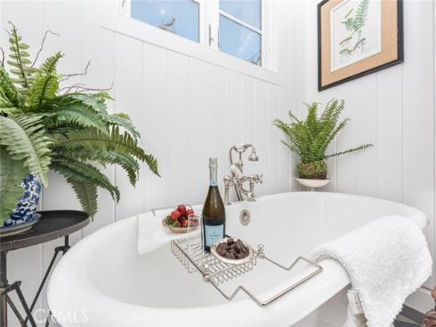 105 Via Waziers , Newport Beach, CA