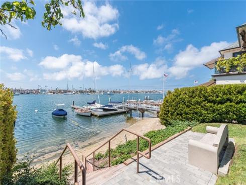 105 Via Waziers , Newport Beach, CA