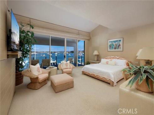 812  W Bay Ave  , Newport Beach, CA