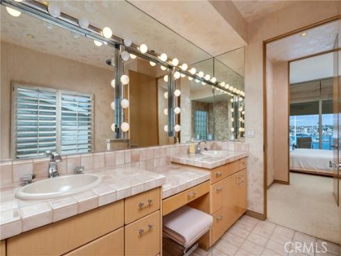 812  W Bay Ave  , Newport Beach, CA