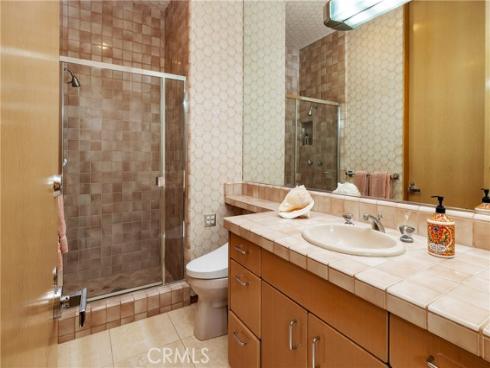 812  W Bay Ave  , Newport Beach, CA