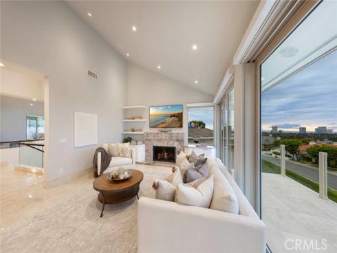 9 Saint Tropez , Newport Beach, CA